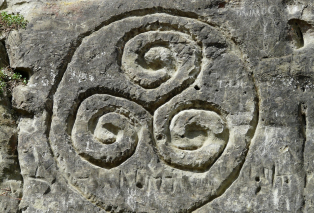 triskelion-52542-1280.jpg