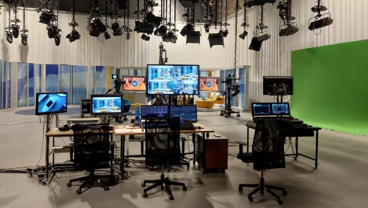 Komentovaný vstup do interiéru České televize v Brně