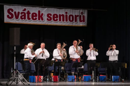 Svátek seniorů 2026 - slevové kupóny