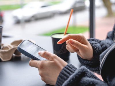 DIGI AKADEMIE: Jak na výběr chytrého telefonu?